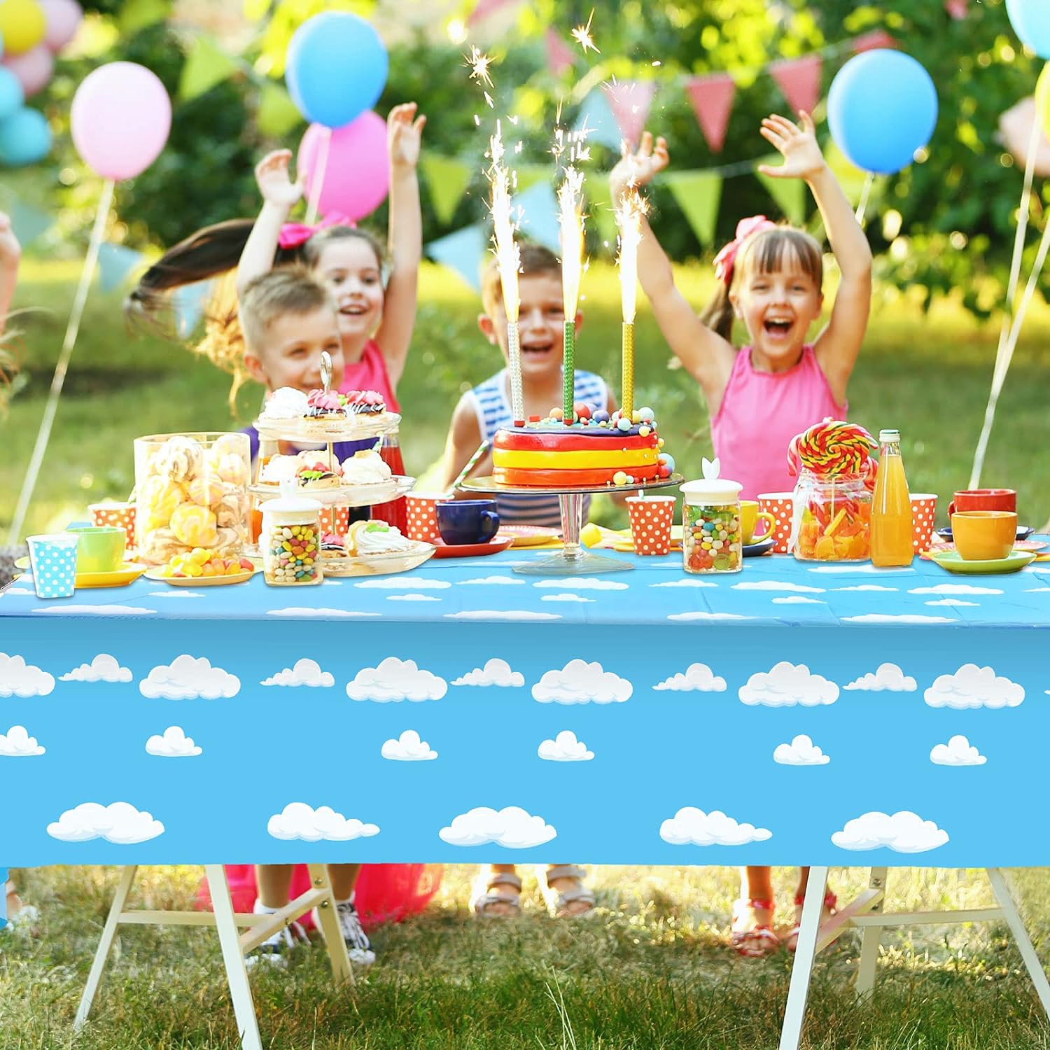 ผ้าปูโต๊ะลายวัวสีฟ้าท้องฟ้าและ - Table Cloth Disposable บทวิจารณ์และราคา